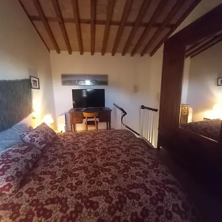 La Casa Di Zeno בית אירוח *